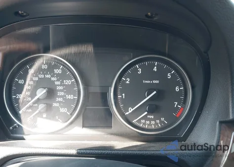 2008 BMW 328Xi из США, поврежденный, VIN WBAVC73558KP39052